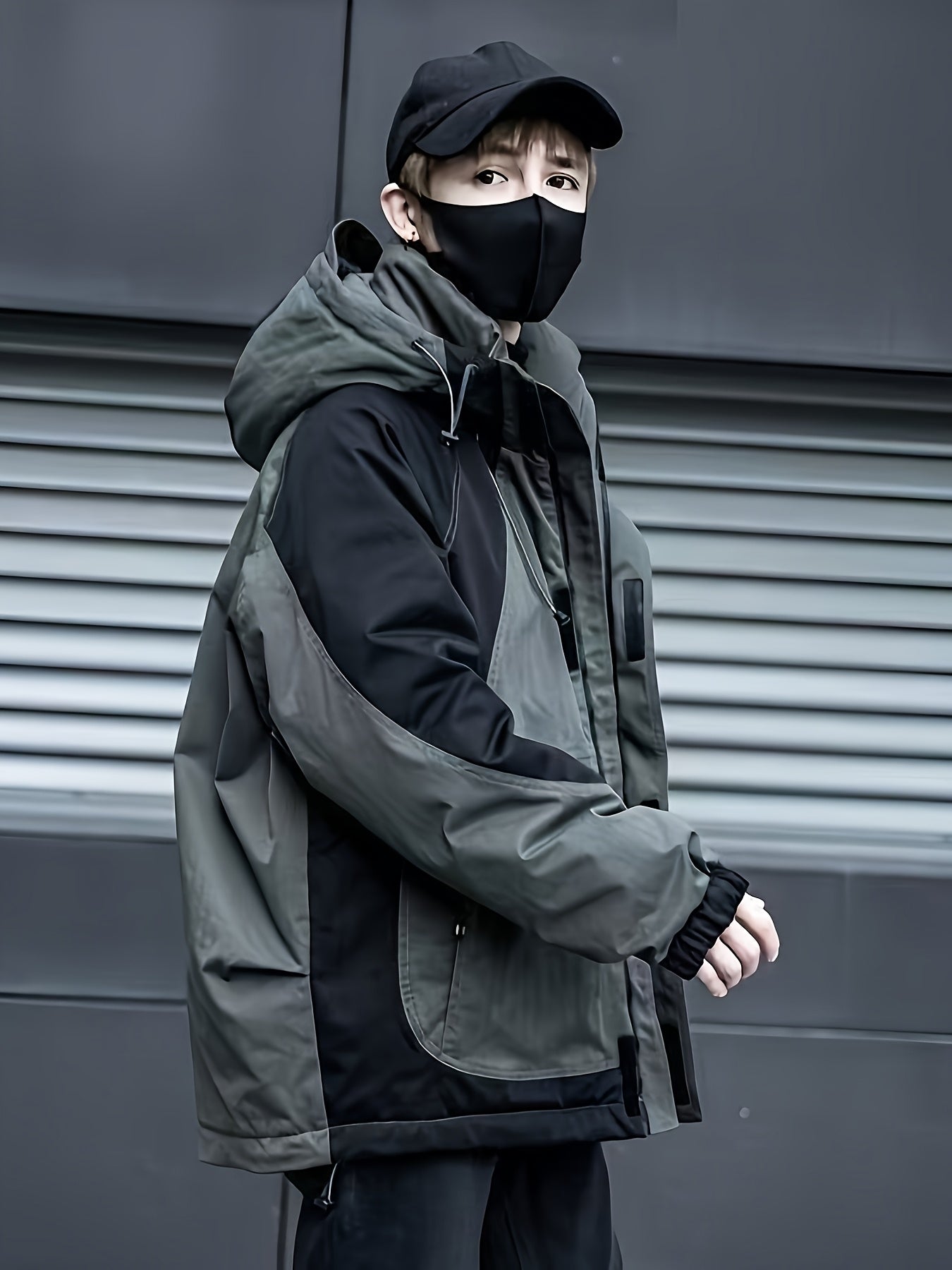 Men's Winter Down Jacket with Colorblock Design, Hooded Parka Coat, Thick Warm Outerwear for Outdoor Activities, Cold Weather Jacket | Sleek Casual Style | Polyester Fabric, Winter Clothes