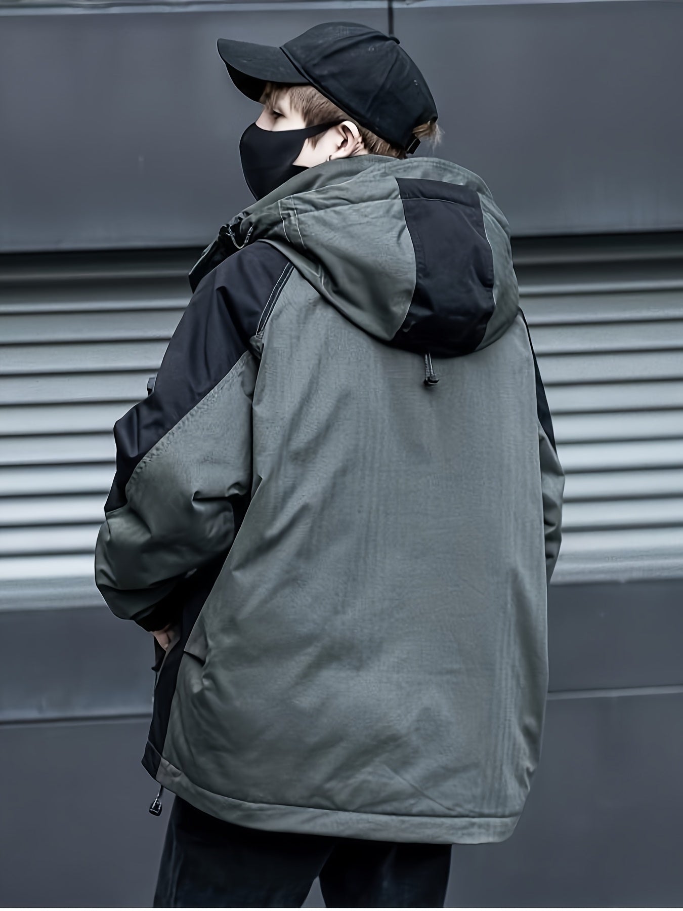 Men's Winter Down Jacket with Colorblock Design, Hooded Parka Coat, Thick Warm Outerwear for Outdoor Activities, Cold Weather Jacket | Sleek Casual Style | Polyester Fabric, Winter Clothes